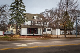 1601 Jackson St, La Crosse, WI for lease Building Photo- Image 1 of 17