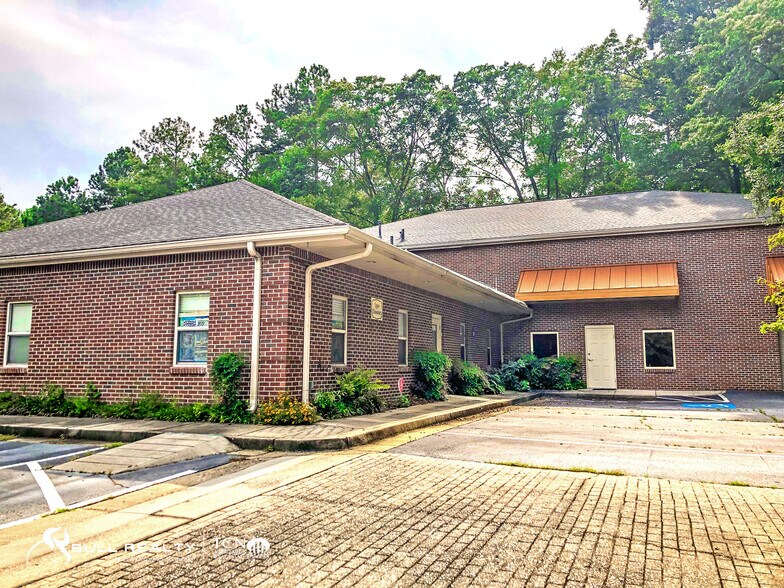 196 Weatherly Dr, Fayetteville, GA à louer - Photo du bâtiment - Image 2 de 8