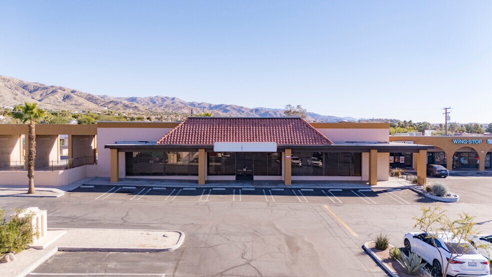 13180-13190 Palm Dr, Desert Hot Springs, CA à louer - Photo du bâtiment - Image 3 de 9