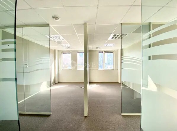 Bureau dans Lyon à louer - Photo du bâtiment - Image 3 de 12