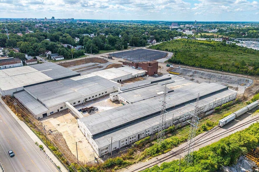 6565 Wells Ave, Saint Louis, MO for lease - Building Photo - Image 1 of 6