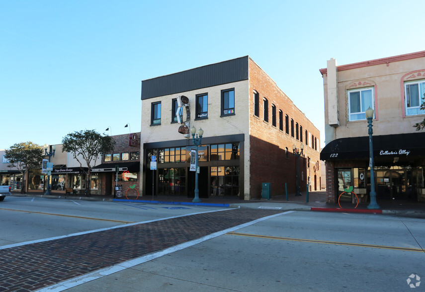 126-128 N Citrus Ave, Covina, CA for lease - Primary Photo - Image 1 of 4