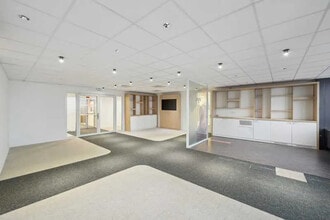 Office in Paris for sale Interior Photo- Image 2 of 9