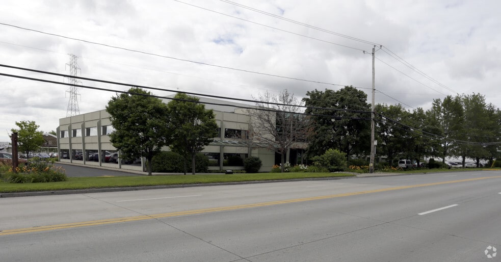 270 Ch du Tremblay, Boucherville, QC for lease - Building Photo - Image 2 of 3