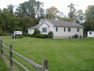 Plus de détails pour 1900 S Pennsylvania Ave, Morrisville, PA - Industriel à vendre