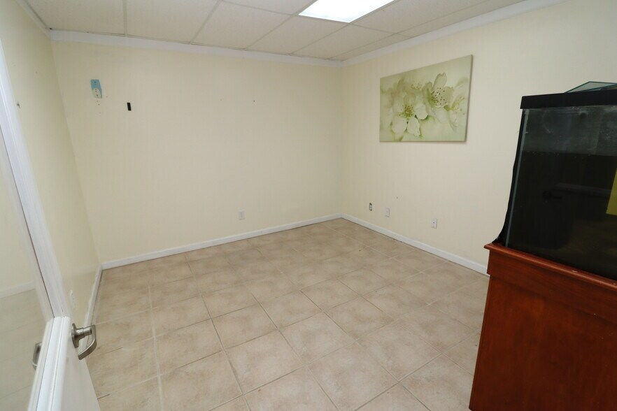 6731-6755 Sunset Strip, Sunrise, FL à louer - Photo intérieure - Image 3 de 22