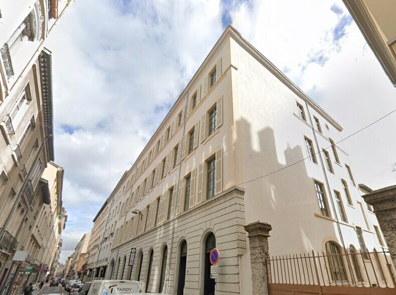 Bureau dans Lyon à louer - Photo du bâtiment - Image 1 de 14