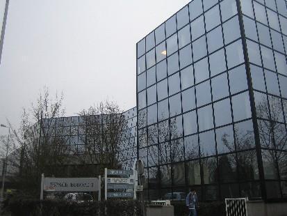 Office in Évry for lease - Building Photo - Image 3 of 6