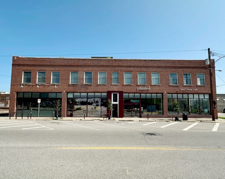 12 E Washington St, Champaign, IL for sale - Building Photo - Image 1 of 1