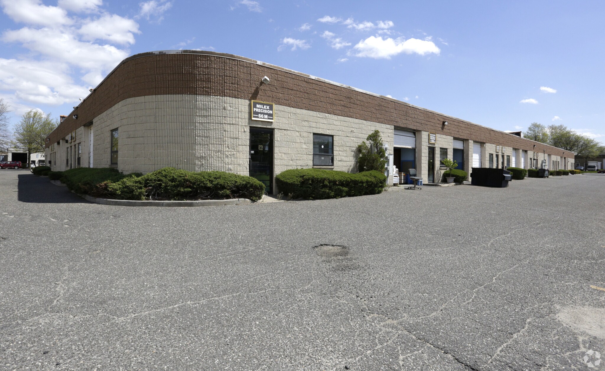 66 S 2nd St, Bay Shore, NY for sale Building Photo- Image 1 of 1