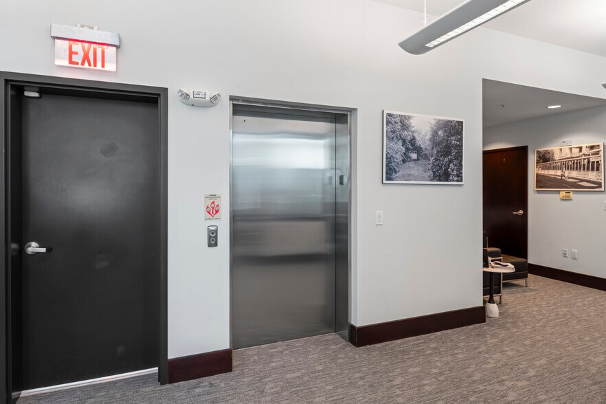 7809 Woodmont Ave, Bethesda, MD for lease - Interior Photo - Image 2 of 13