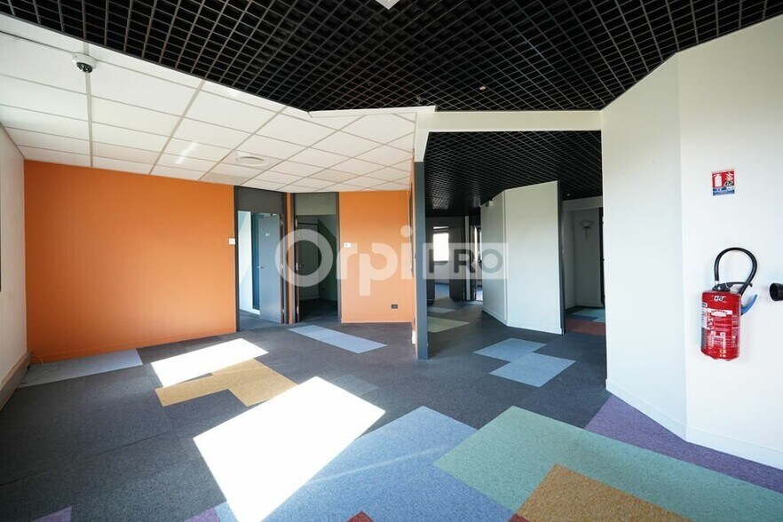 13 Quai Du Commerce, Lyon à louer - Photo du bâtiment - Image 1 de 7