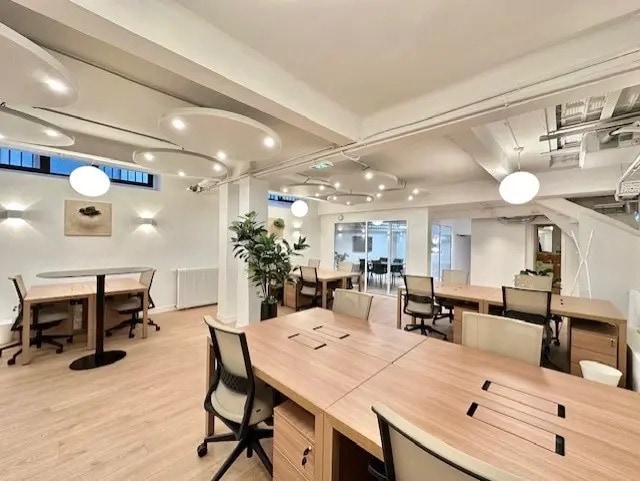 Coworking Space in Paris for lease Interior Photo- Image 1 of 9