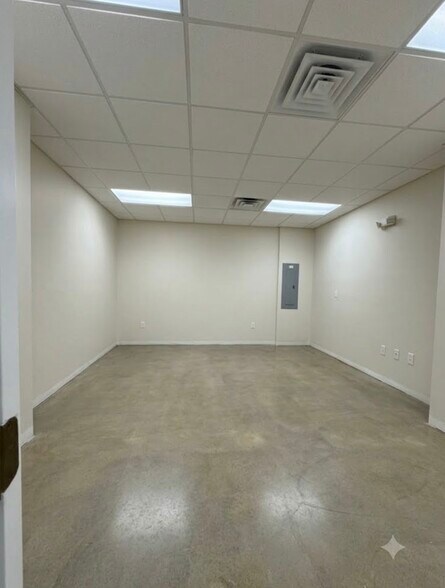 6851 Bird Rd, Miami, FL à louer - Photo du bâtiment - Image 2 de 22
