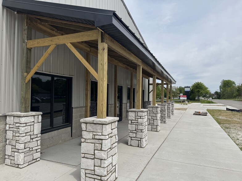 7749 E MI State Road 36, Whitmore Lake, MI for lease - Building Photo - Image 2 of 12