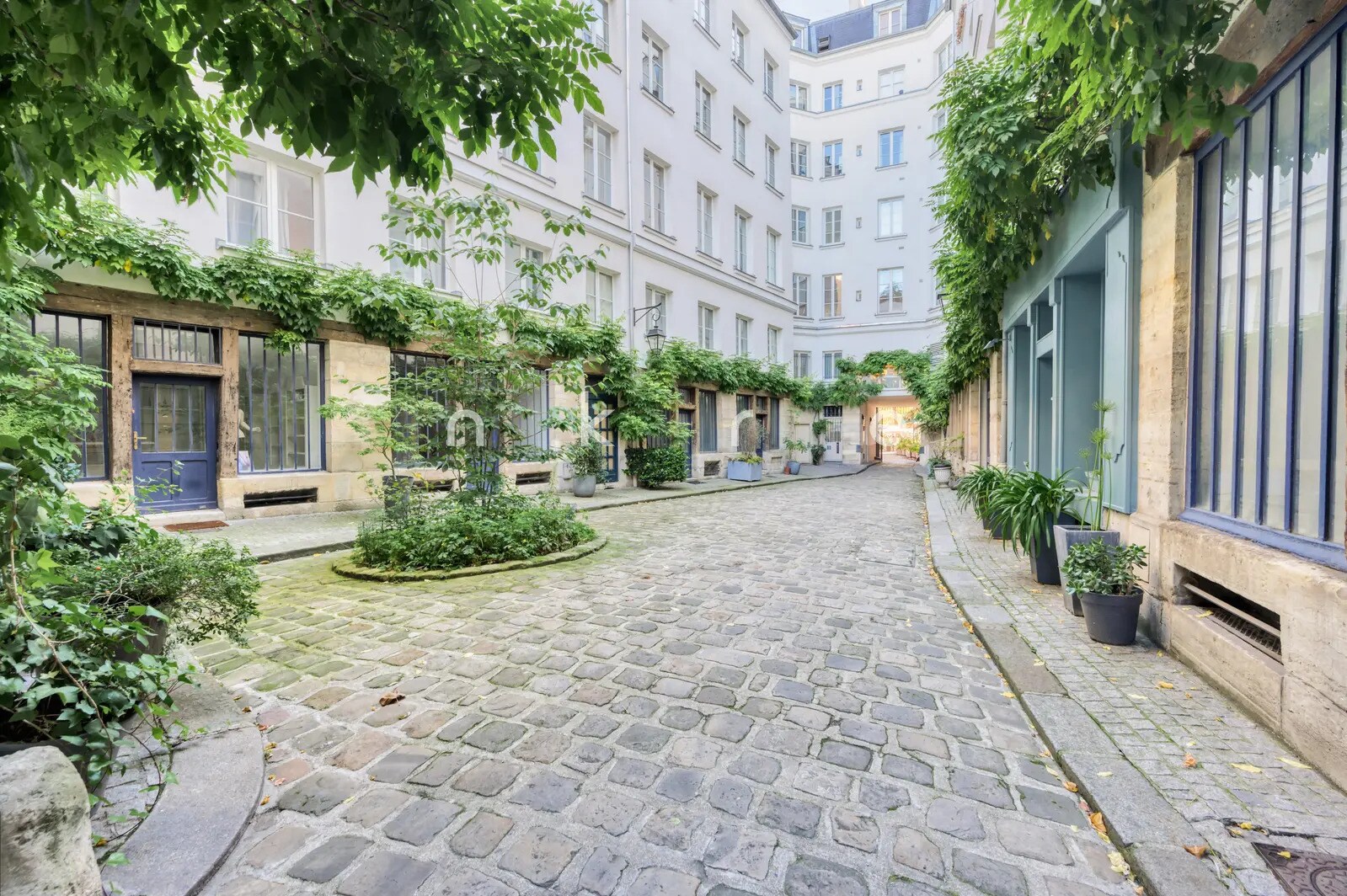 Bureau dans Paris à vendre Photo du bâtiment- Image 1 de 9