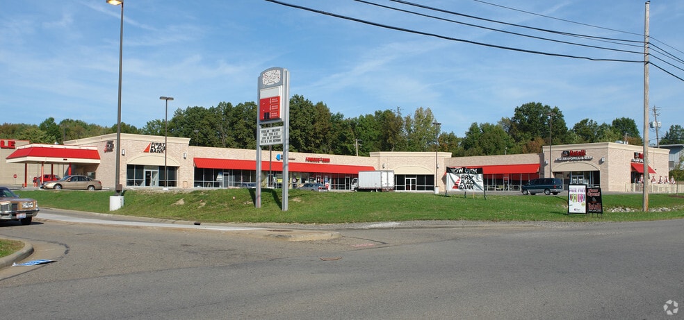 4684-4700 Belmont Ave, Youngstown, OH for lease - Primary Photo - Image 1 of 4