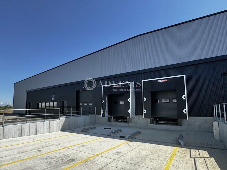 Industrial in Fegersheim for lease - Building Photo - Image 2 of 8
