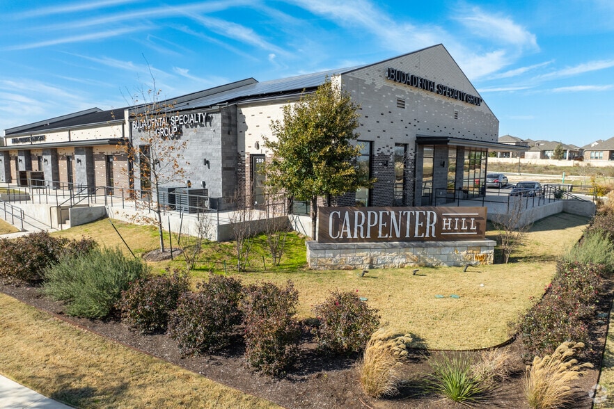 171 Carpenter Hill Dr, Buda, TX à louer - Photo principale - Image 1 de 4