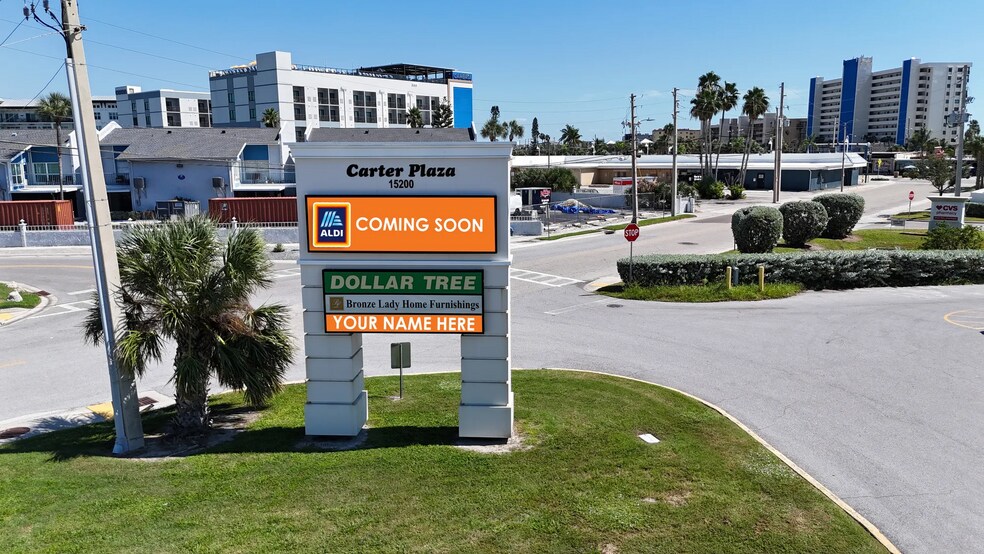 15110-15200 Municipal Dr, Madeira Beach, FL à louer - Photo du bâtiment - Image 2 de 4