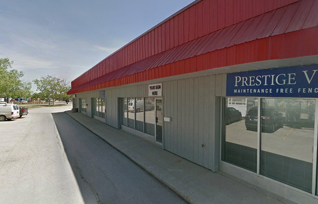 168-184 Wyatt Rd, Winnipeg, MB for lease Primary Photo- Image 1 of 6