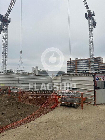 Retail in Sucy-en-Brie for lease - Building Photo - Image 3 of 7