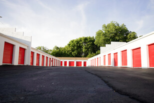 1439 W Webb Ave, Burlington NC - Self Storage Facility