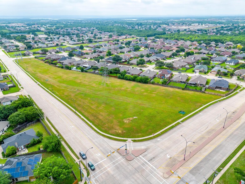 1300 Southeast Pky, Arlington, TX à vendre - Photo du bâtiment - Image 3 de 13