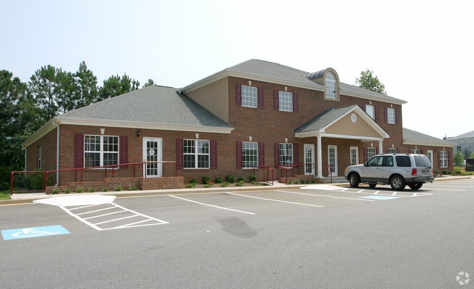 3745 Cherokee St, Kennesaw, GA à louer - Photo du bâtiment - Image 2 de 6