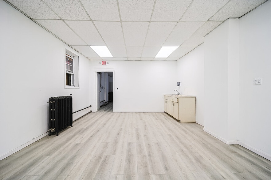 48-50 W Palisade Ave, Englewood, NJ à vendre - Photo du bâtiment - Image 3 de 5