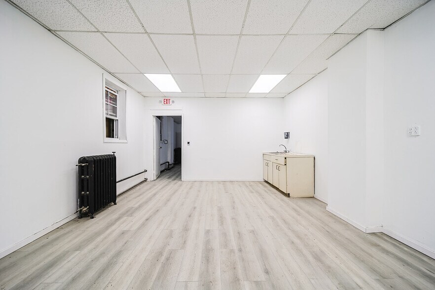 48-50 W Palisade Ave, Englewood, NJ à vendre - Photo du bâtiment - Image 3 de 5