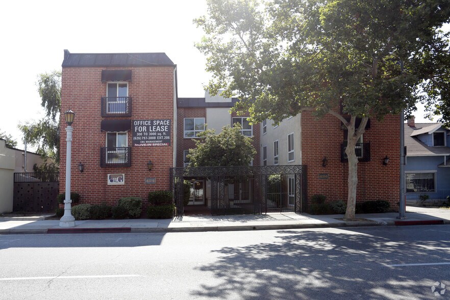 424 N Lake Ave, Pasadena, CA à vendre - Photo principale - Image 1 de 4