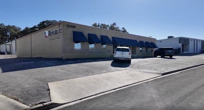Plus de détails pour 12106-12108 Radium St, San Antonio, TX - Industriel à louer