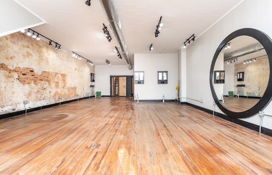 108 E Public Sq, Laurens, SC à louer - Photo du bâtiment - Image 3 de 15