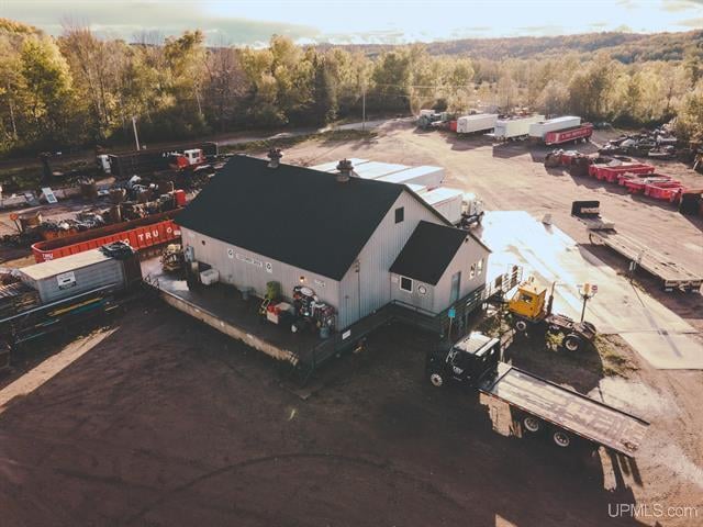 100 Axle Dr, Caspian, MI for sale - Building Photo - Image 3 of 19