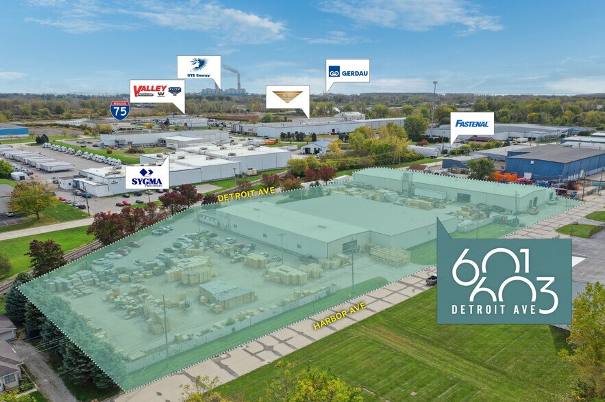 633 Detroit Ave, Monroe, MI à vendre - Photo du bâtiment - Image 2 de 11