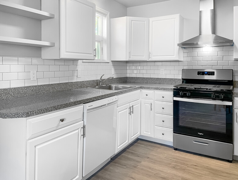 200 Barker Ave, Sharon Hill, PA for sale - Building Photo - Image 2 of 10