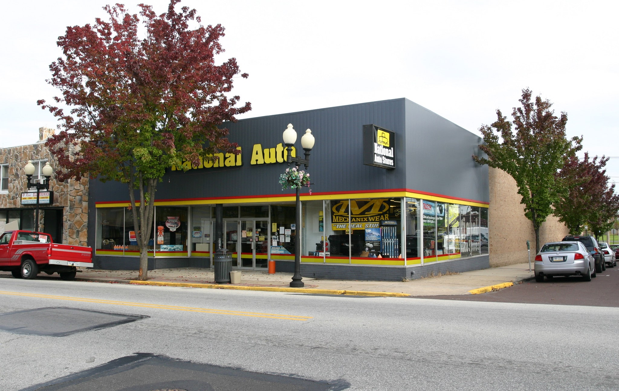 401 W Main St, Lansdale, PA for sale Primary Photo- Image 1 of 6