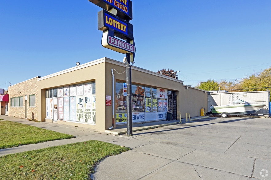 26631 Gratiot Ave, Roseville, MI for sale - Primary Photo - Image 1 of 8