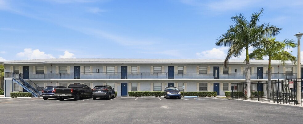 Regatta Royale Apartments portefeuille de 1 propriétés à vendre sur LoopNet.ca - Photo du bâtiment - Image 2 de 23