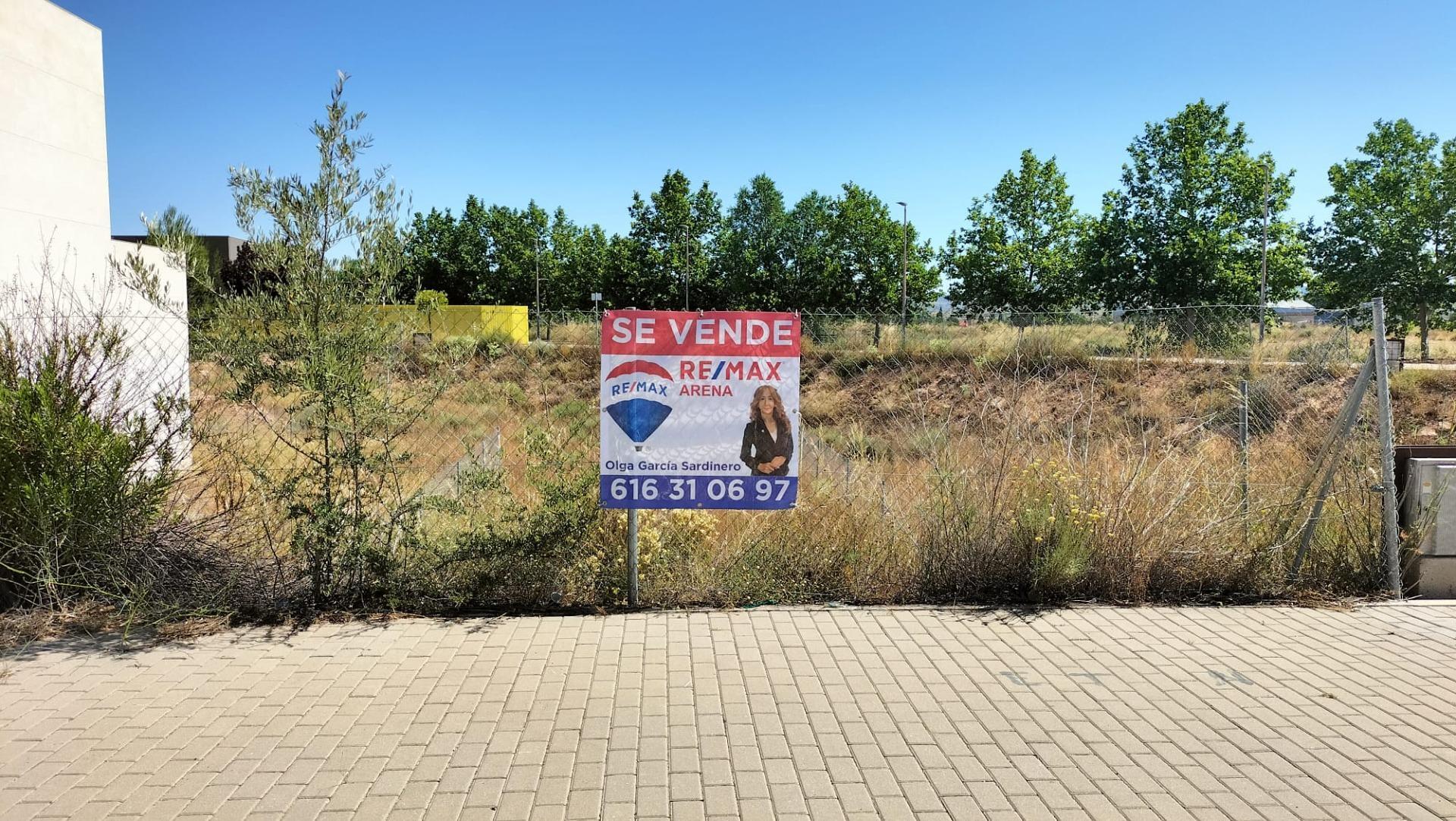 Land in Almansa, Albacete for sale Building Photo- Image 1 of 13