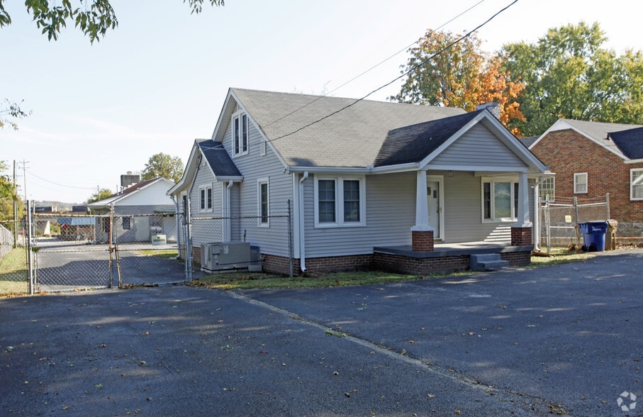 124 Two Mile Pike, Goodlettsville, TN for sale - Building Photo - Image 2 of 61