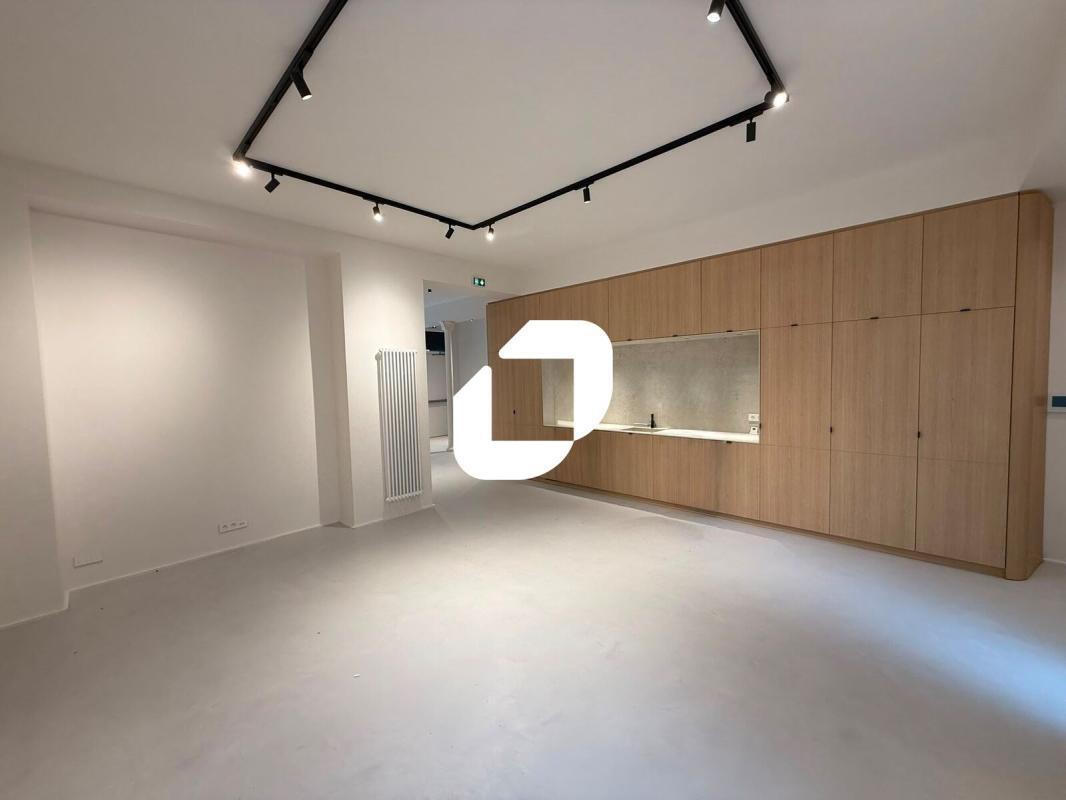 1 Rue Goethe, Paris for lease Interior Photo- Image 1 of 11