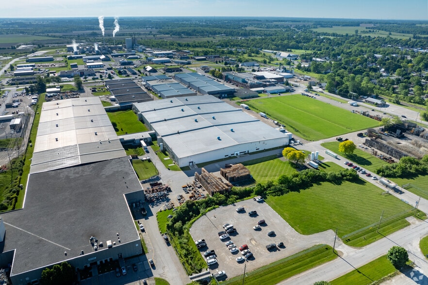 516 John St N, Aylmer, ON for lease - Building Photo - Image 2 of 29