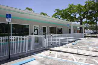 More details for 1015 10th St, Lake Park, FL - Office for Lease