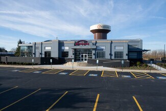 Plus de détails pour 700 N Milwaukee Ave, Wheeling, IL - Commerce de détail à vendre