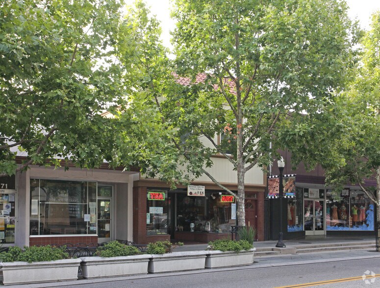 275-277 Castro St, Mountain View, CA à louer - Photo du bâtiment - Image 2 de 4