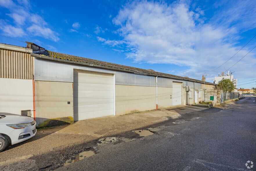 94 Rue Alexandre Dumas, Vaulx-en-Velin for lease - Building Photo - Image 2 of 2