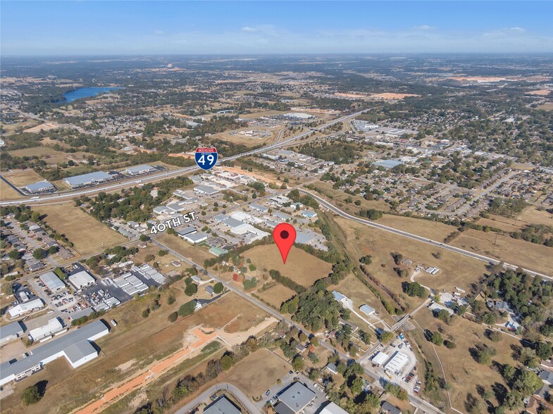 McRay Ave, Springdale, AR à vendre - Photo du bâtiment - Image 3 de 3