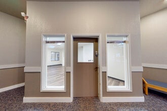 400 Yauger Way SW, Olympia, WA à louer Photo intérieure- Image 1 de 13